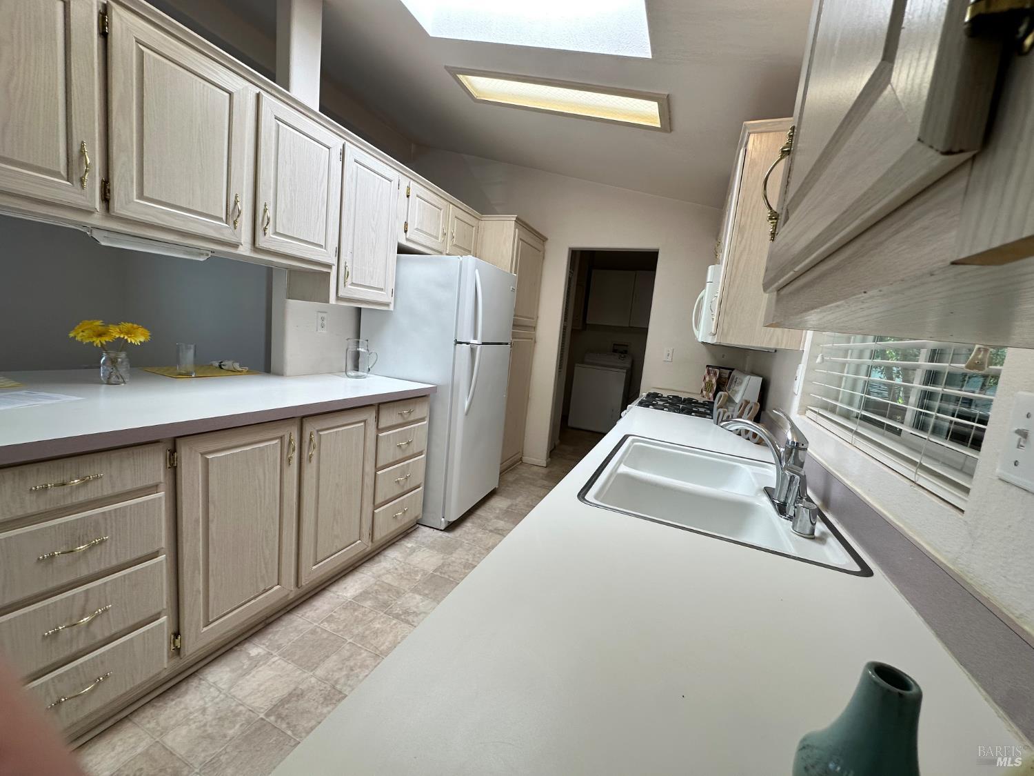 2412 Foothill Blvd #20