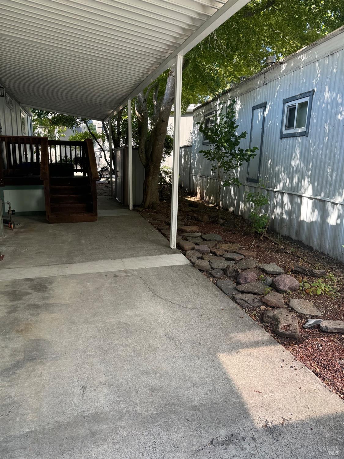 2412 Foothill Blvd #20