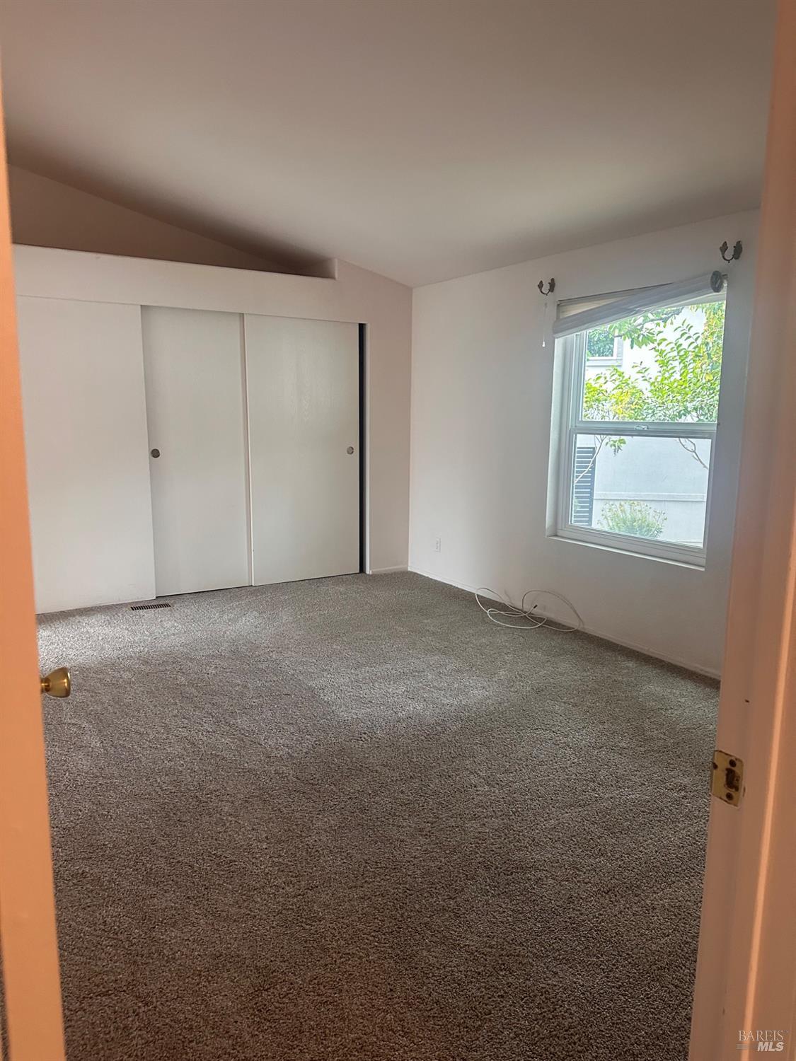 2412 Foothill Blvd #20