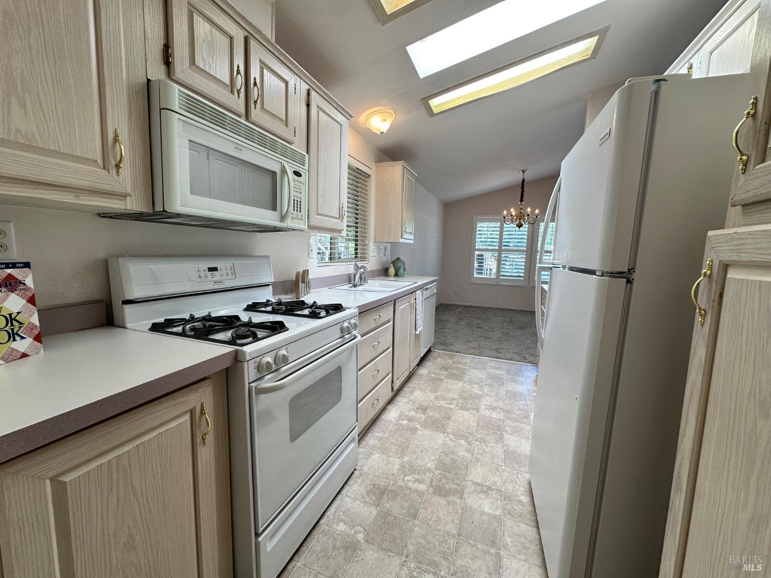 2412 Foothill Blvd #20