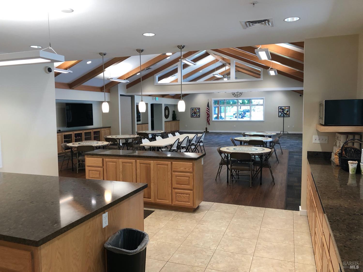 2412 Foothill Blvd #20