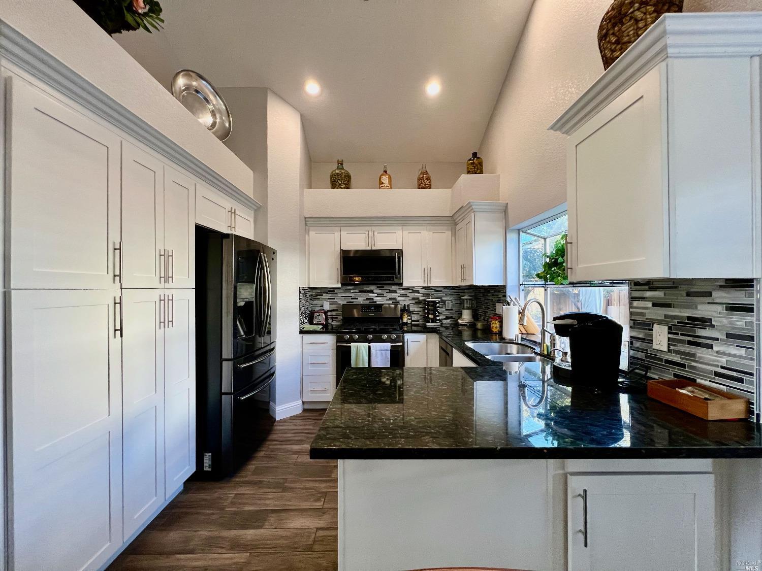 2454 Wine Country Ave