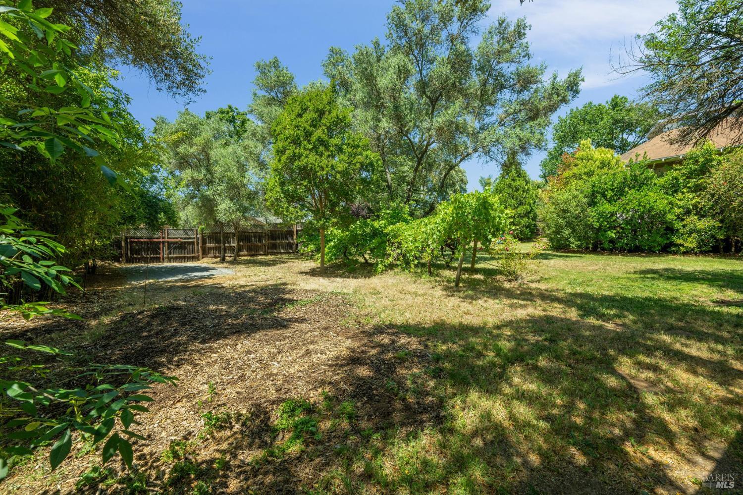 18380 Cottonwood Ave