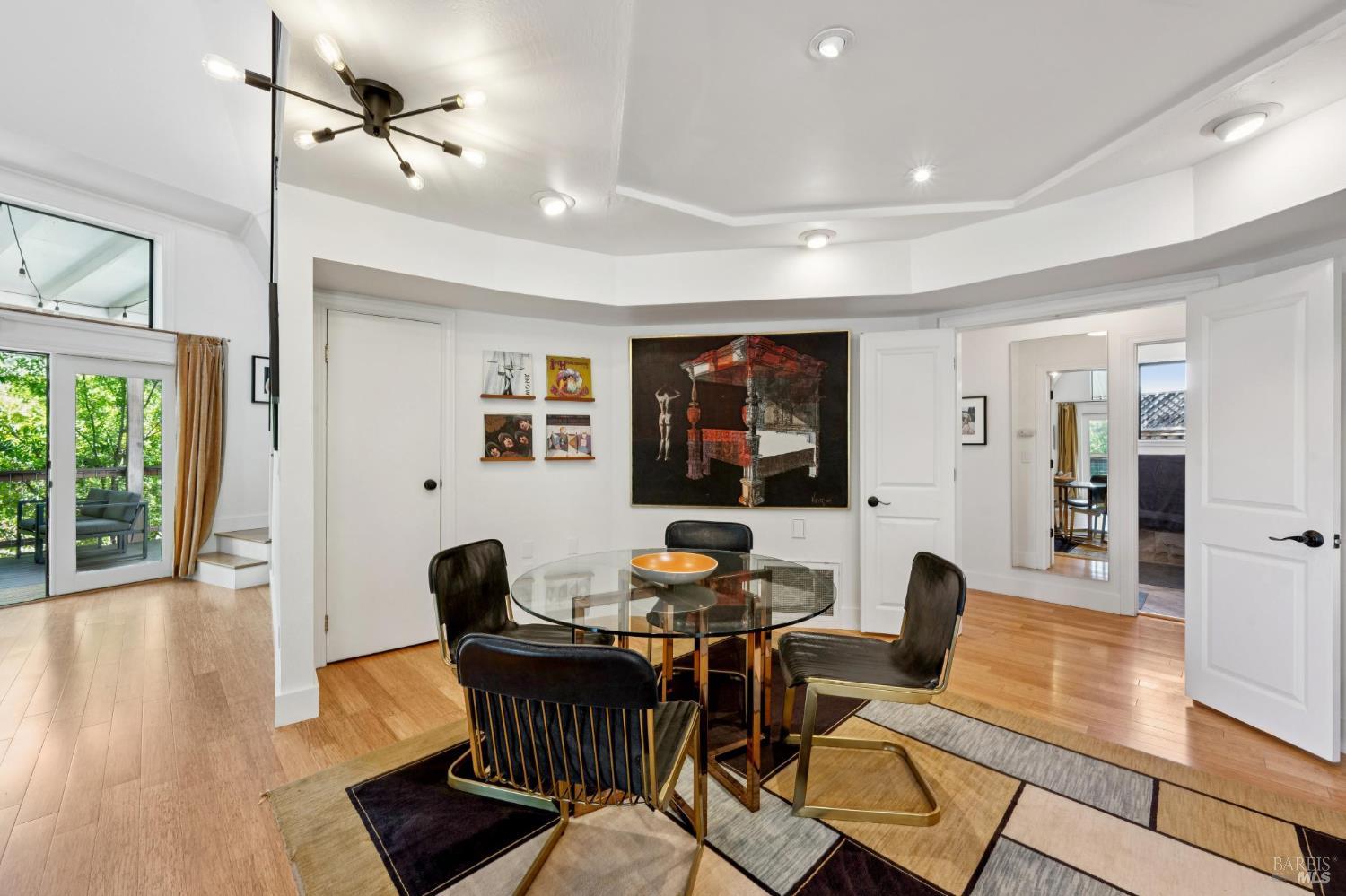 18380 Cottonwood Ave