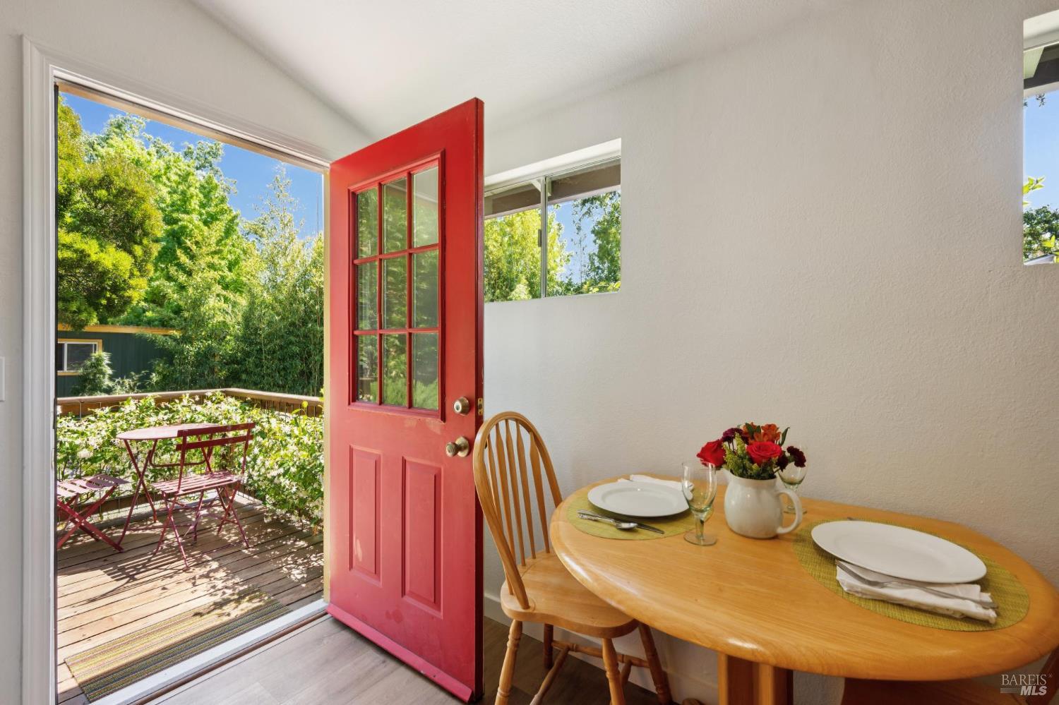 18380 Cottonwood Ave