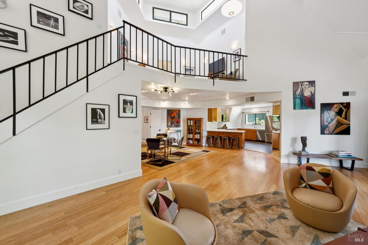 18380 Cottonwood Ave