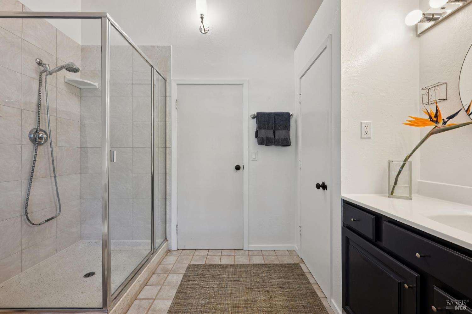 18380 Cottonwood Ave