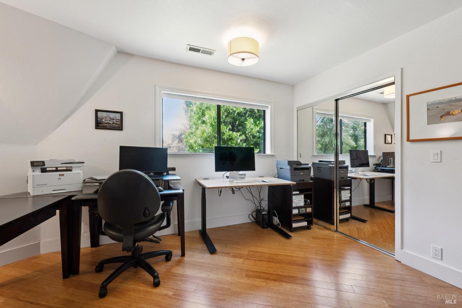 18380 Cottonwood Ave