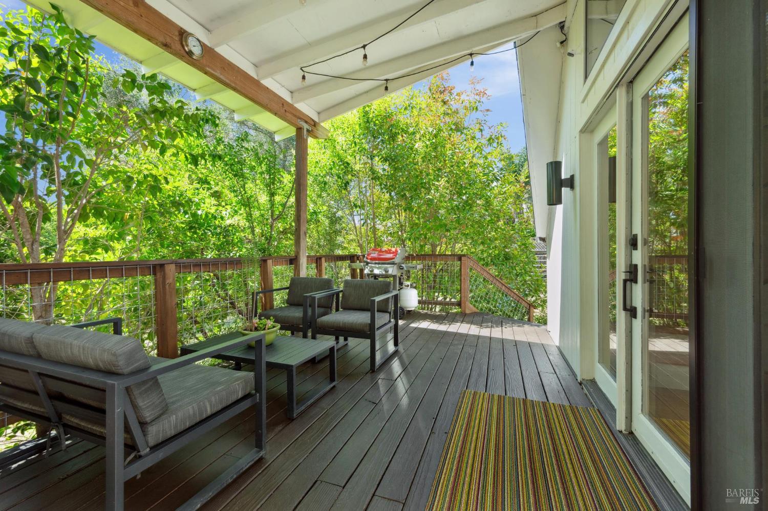 18380 Cottonwood Ave