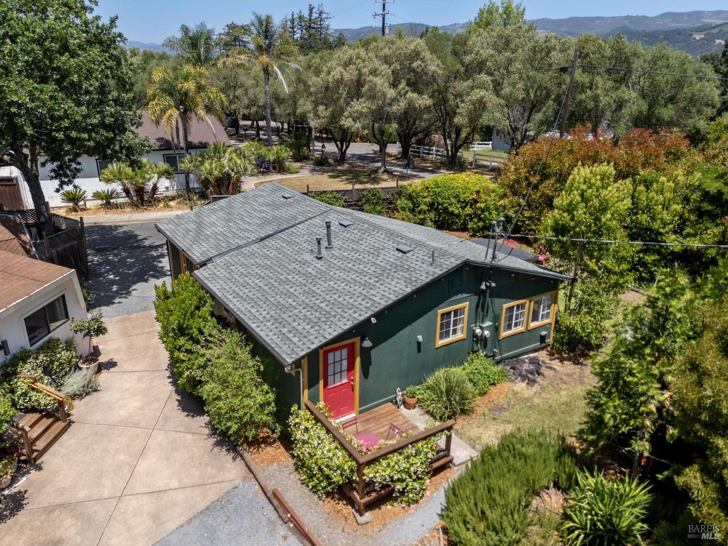 18380 Cottonwood Ave