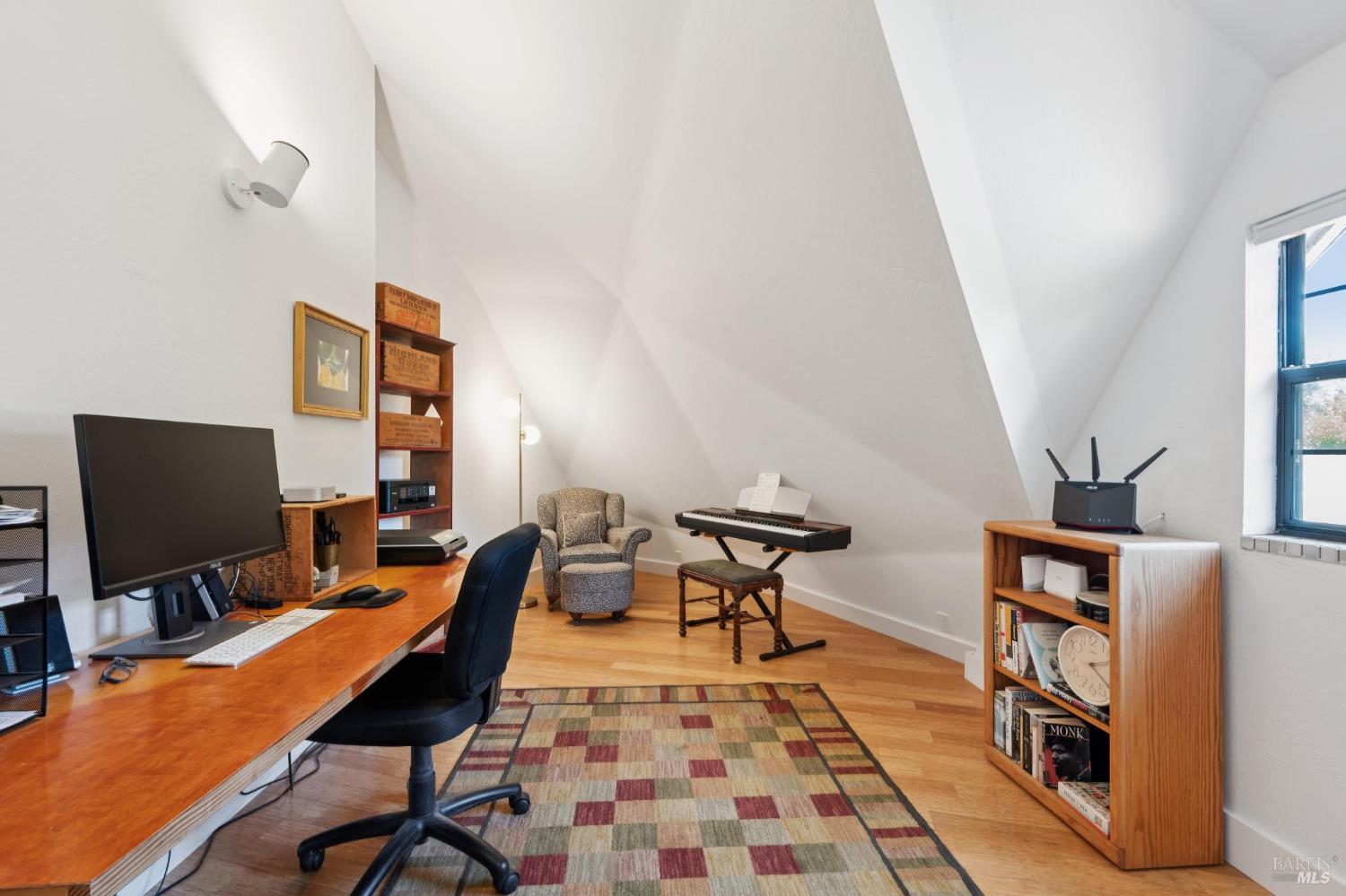 18380 Cottonwood Ave