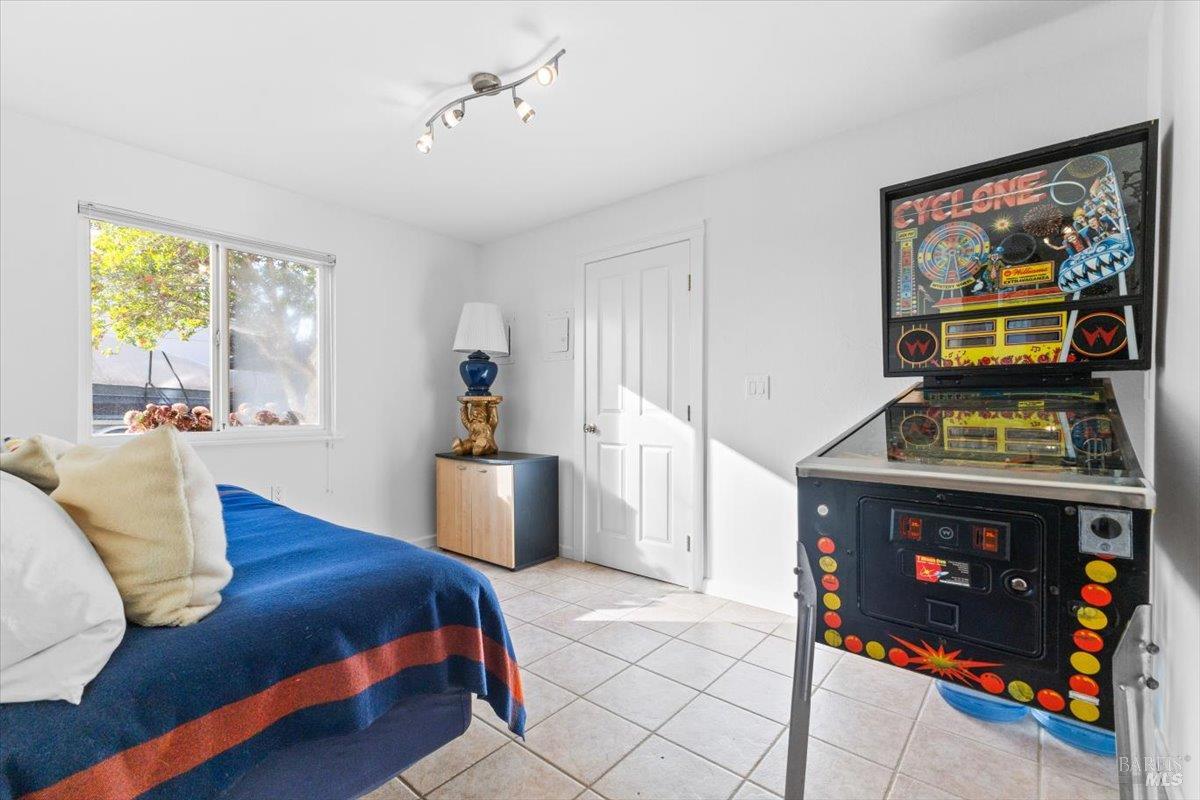1636 Milton Rd