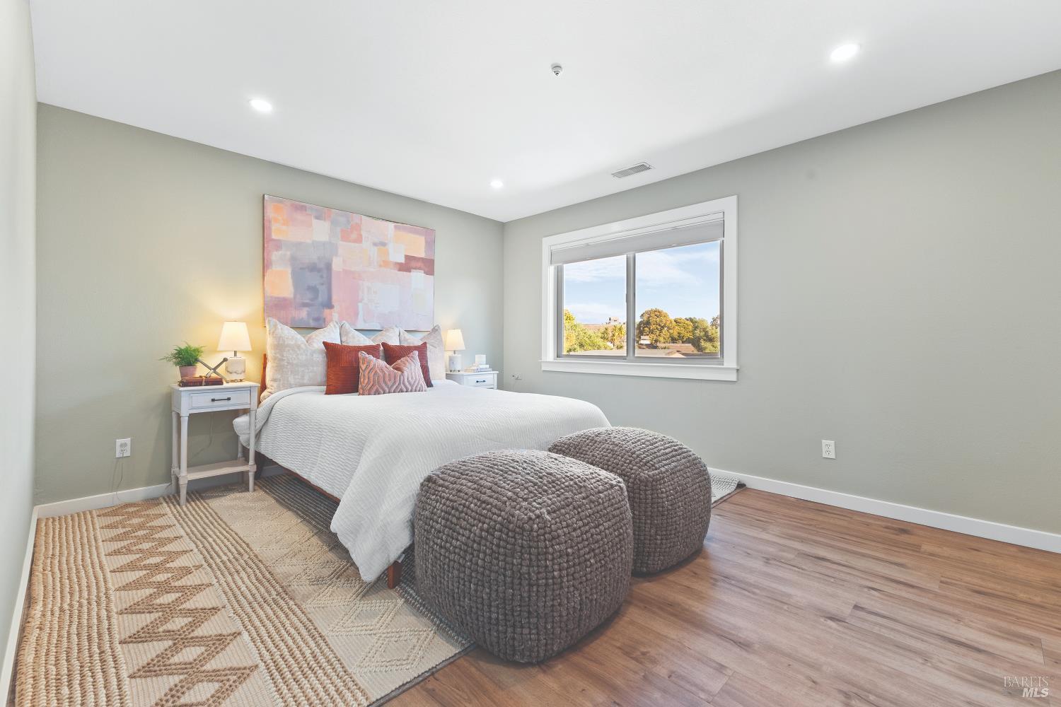 51 Vineyard Cir