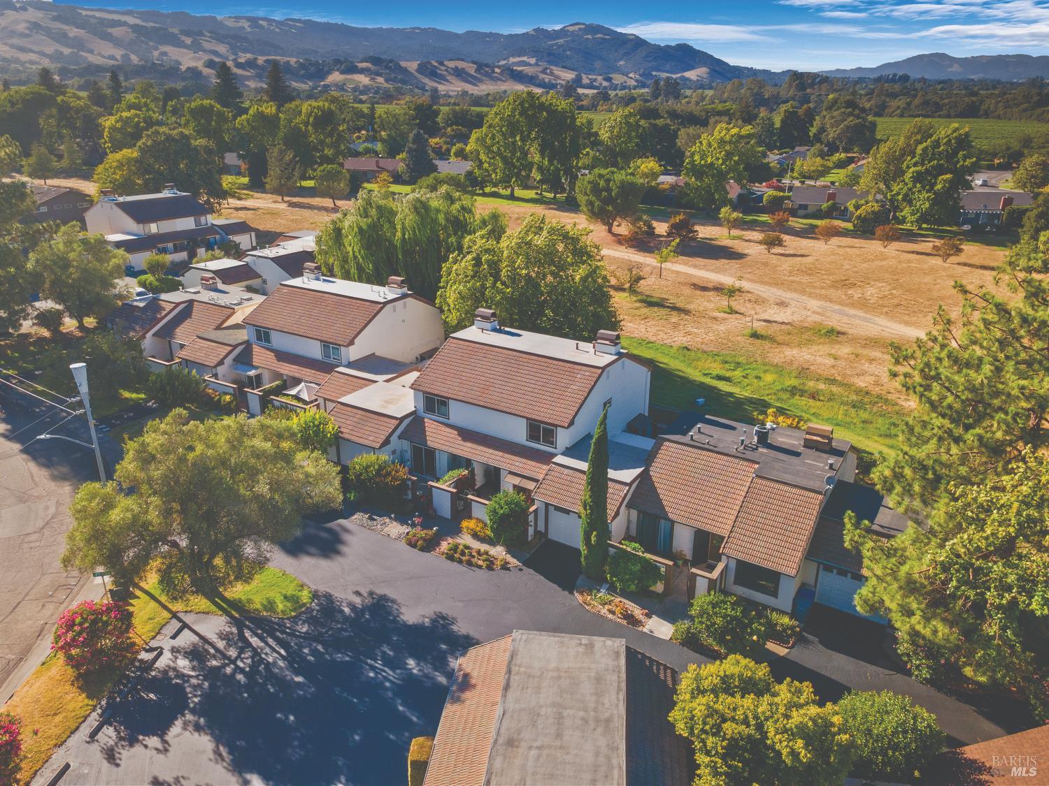 51 Vineyard Cir