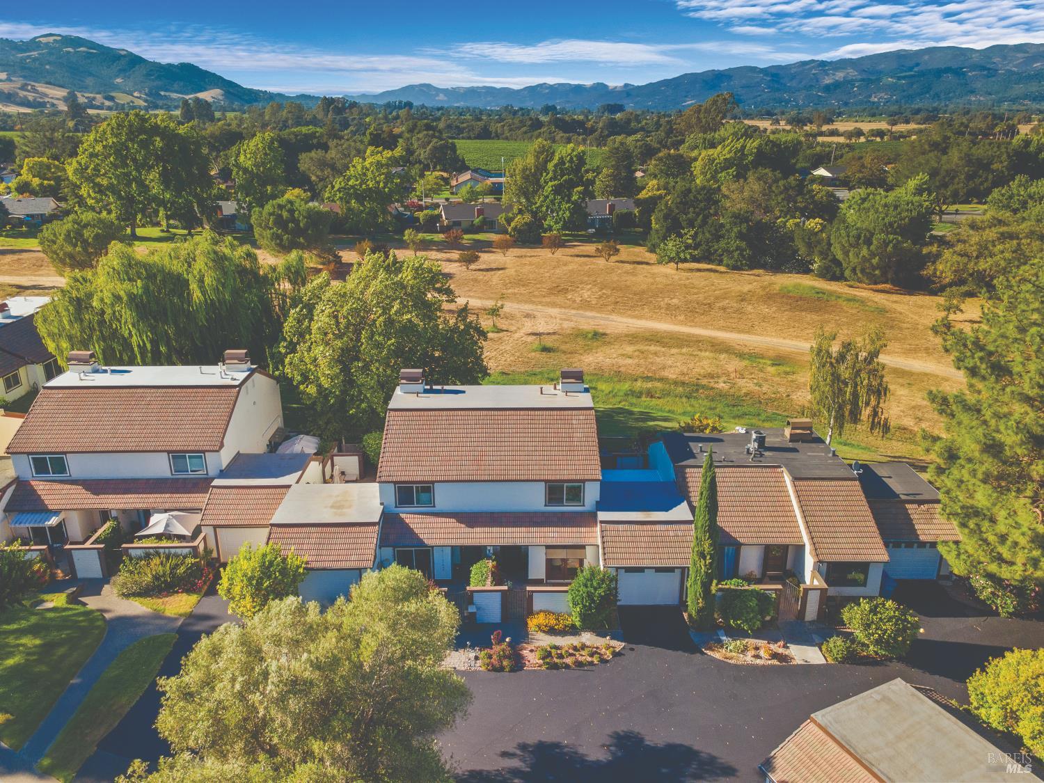 51 Vineyard Cir