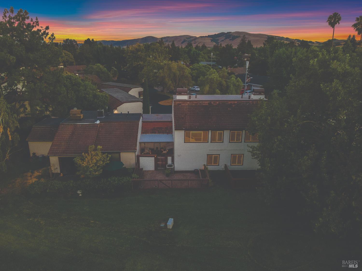 51 Vineyard Cir