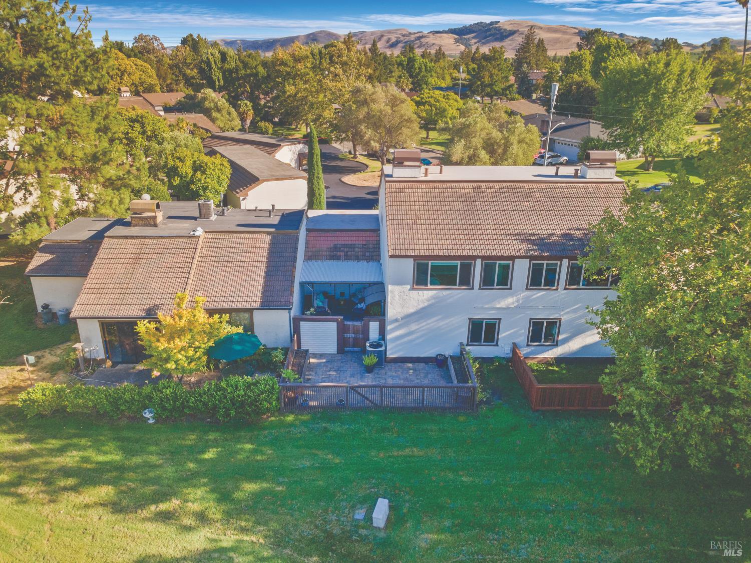 51 Vineyard Cir