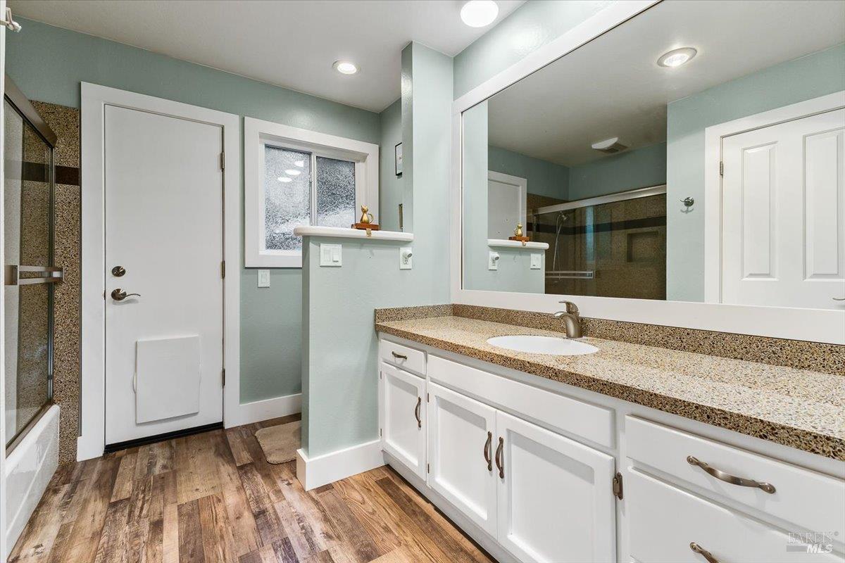 1200 Calle Del Arroyo