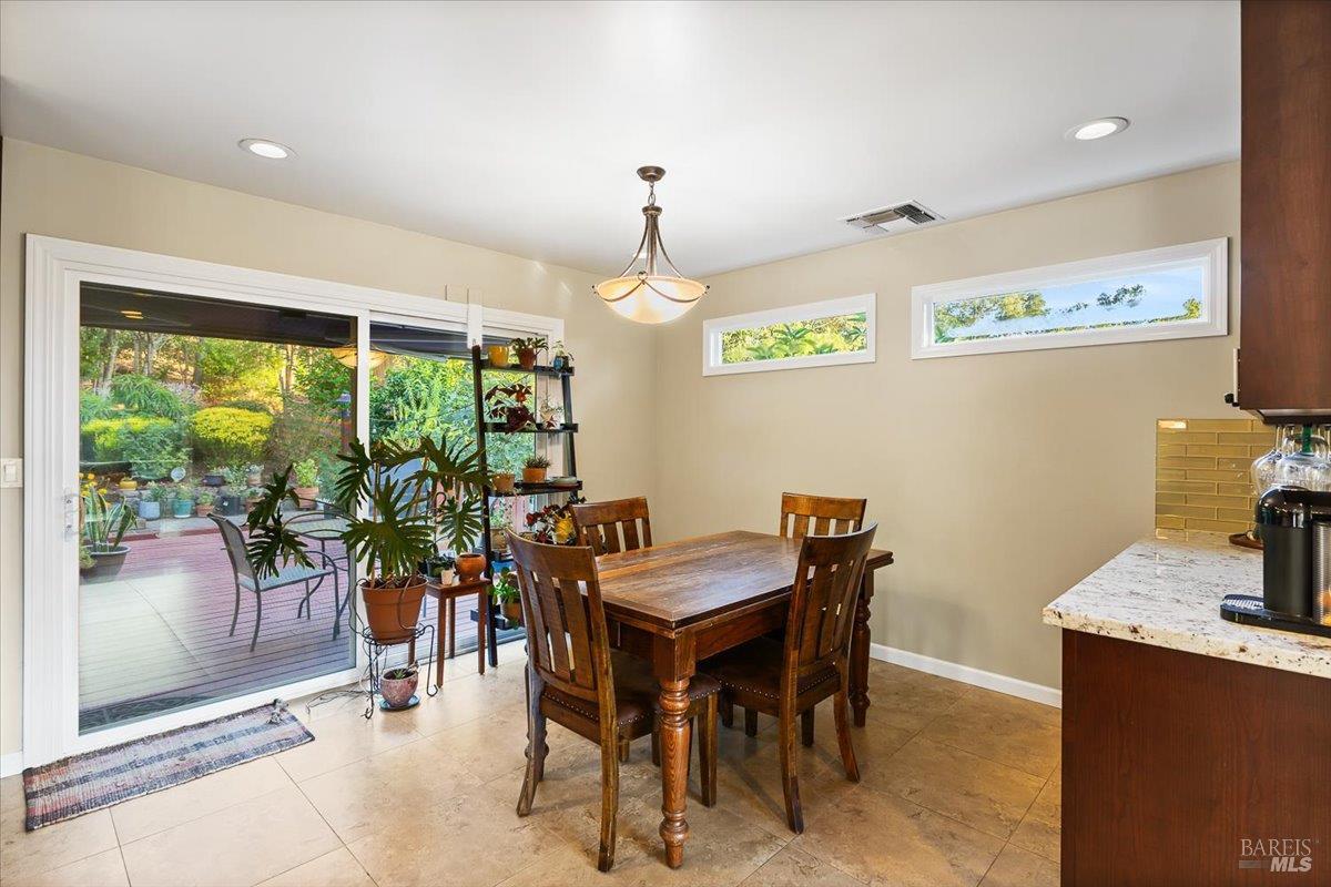 1200 Calle Del Arroyo