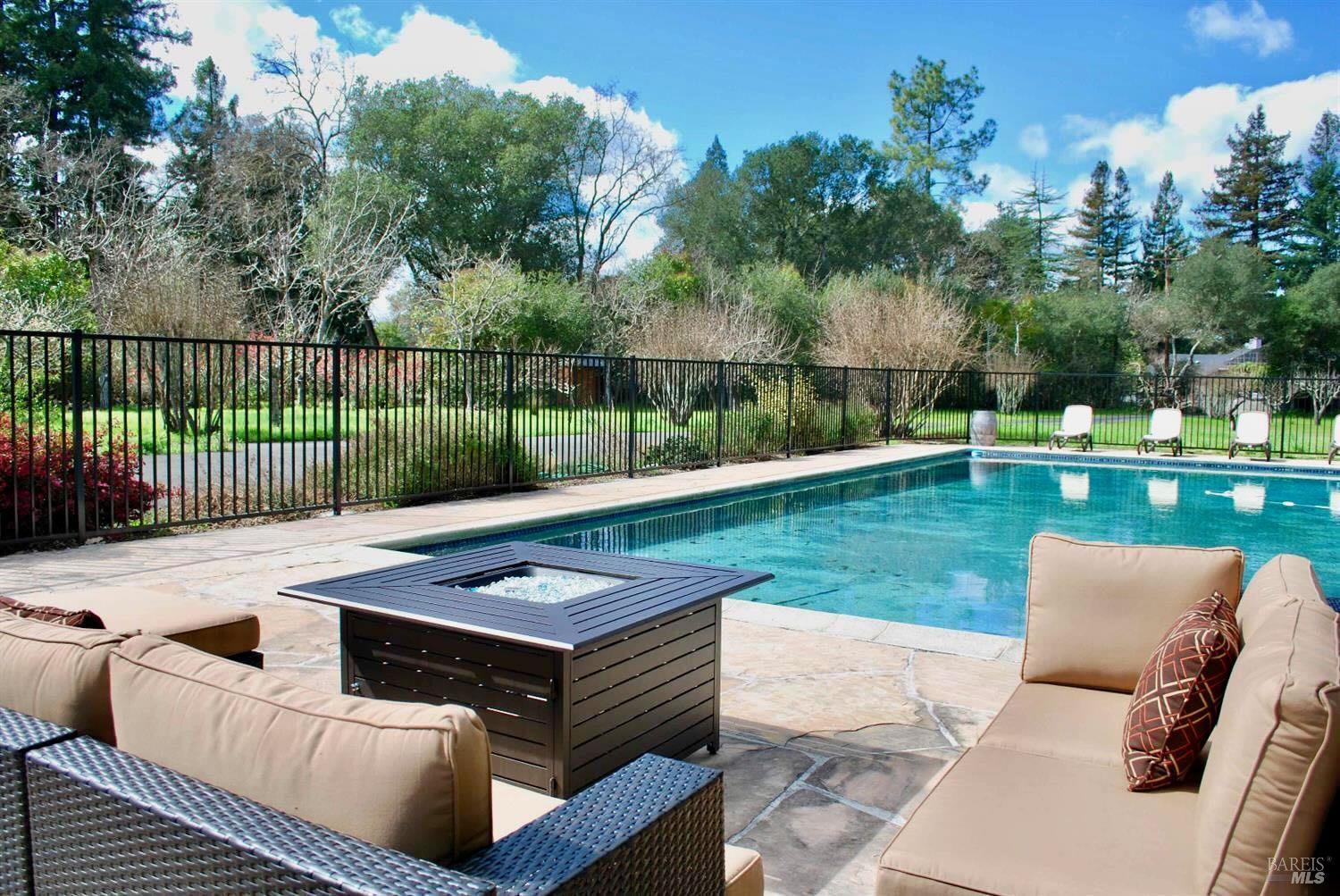 1139 Petra Dr Napa Ca 94558 325091930