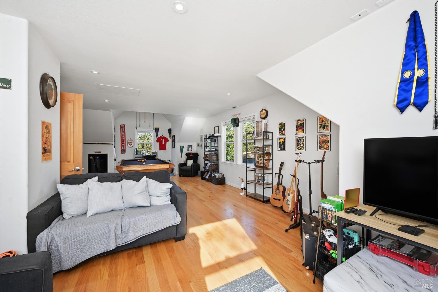 21264 Santa Clara Road