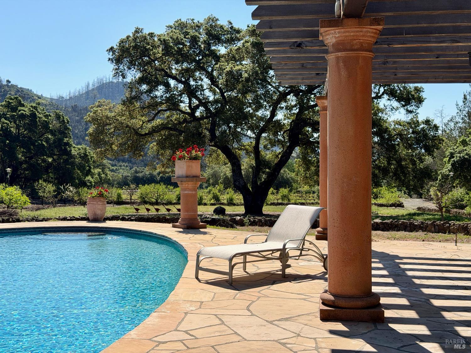 321 Dutch Henry Canyon Road