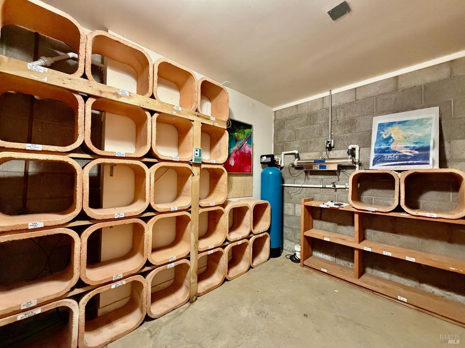 321 Dutch Henry Canyon Road