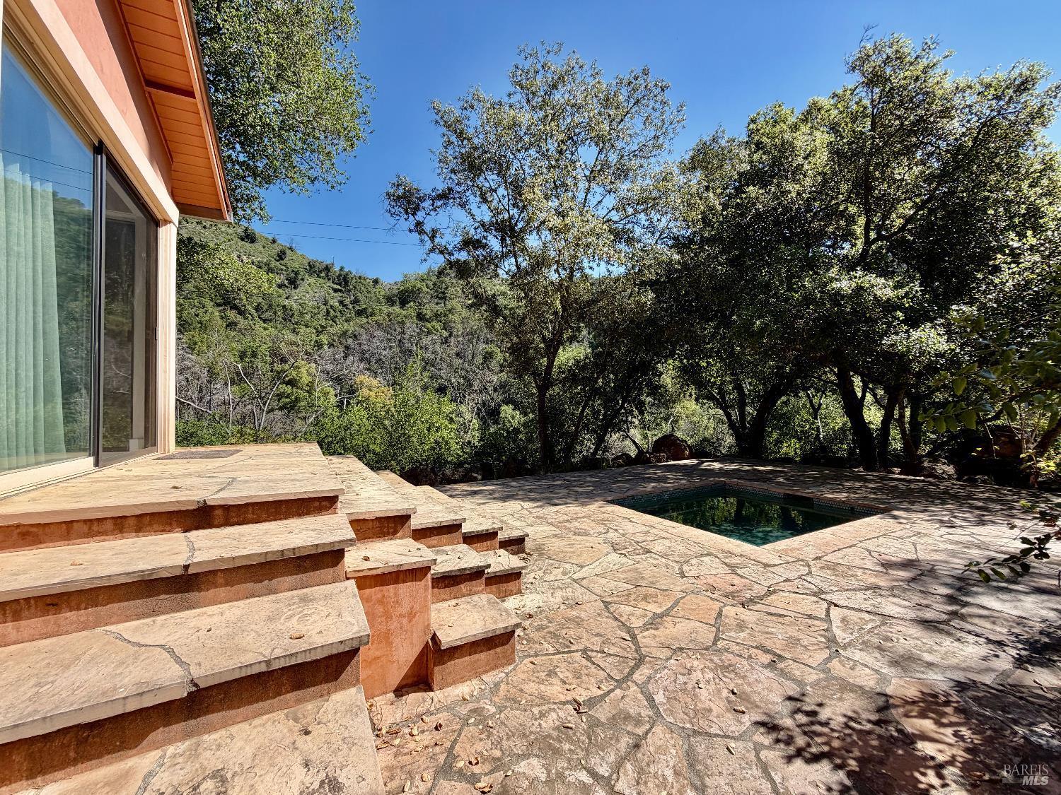 321 Dutch Henry Canyon Road