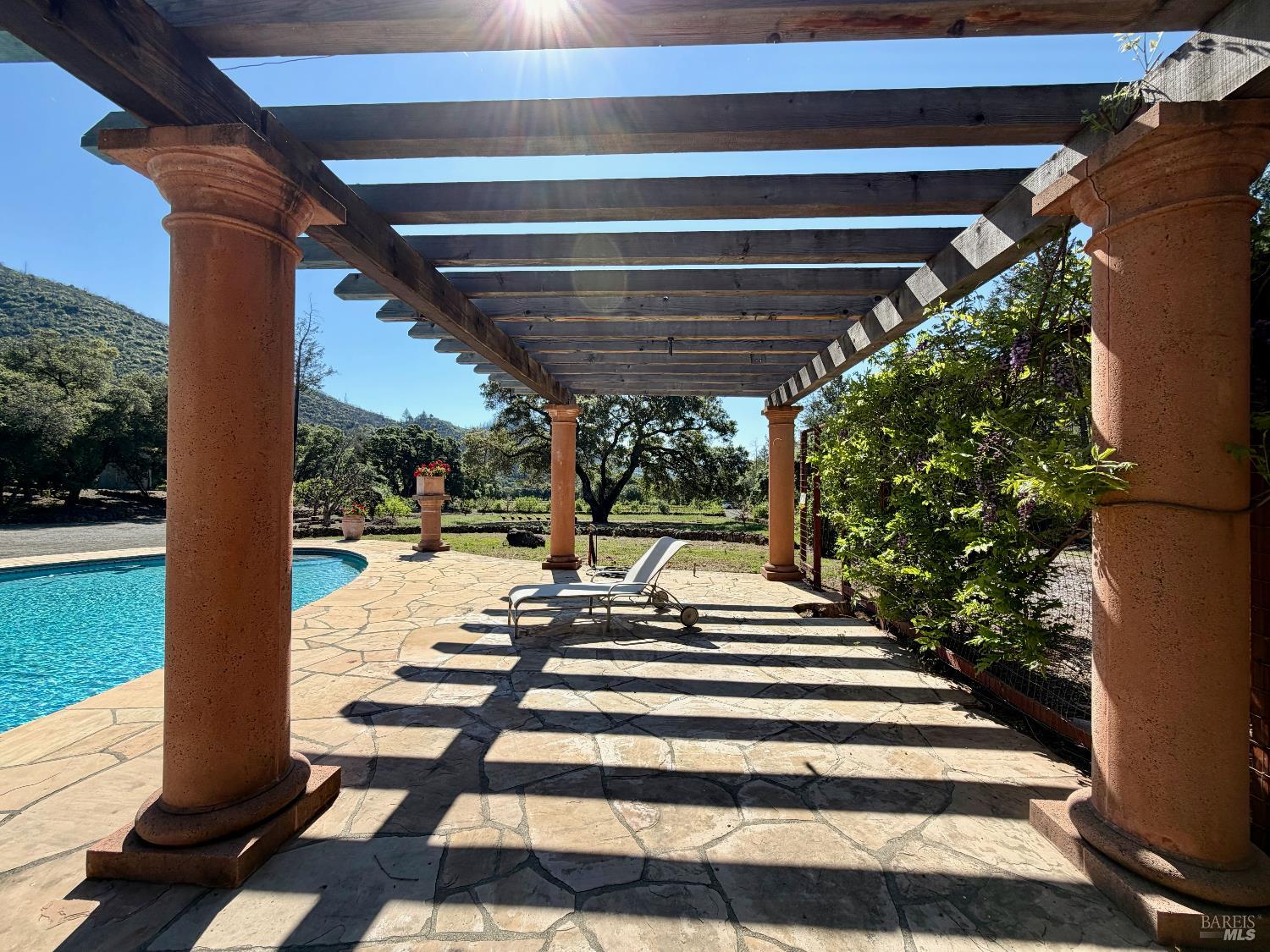 321 Dutch Henry Canyon Road