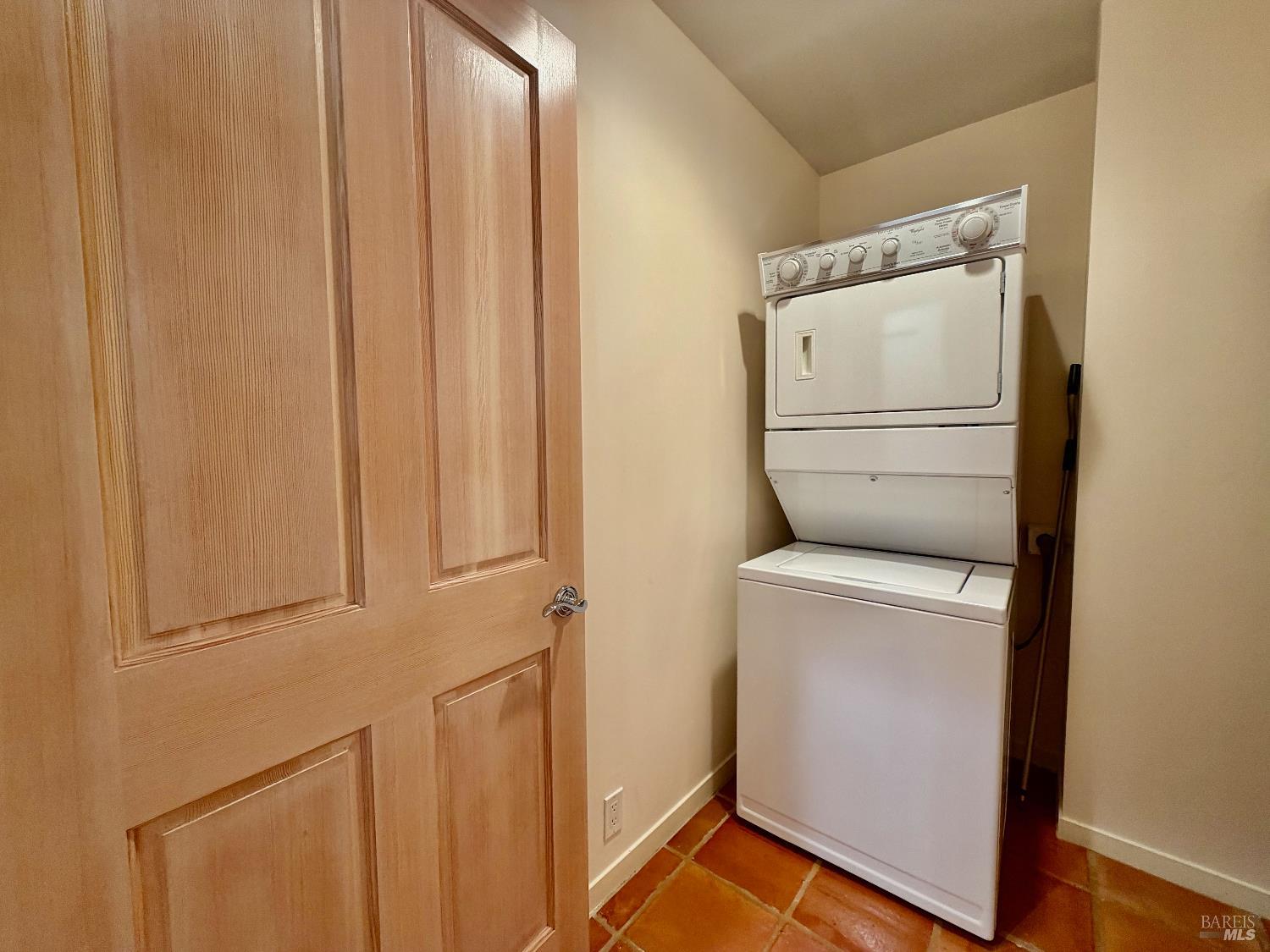 321 Dutch Henry Canyon Road