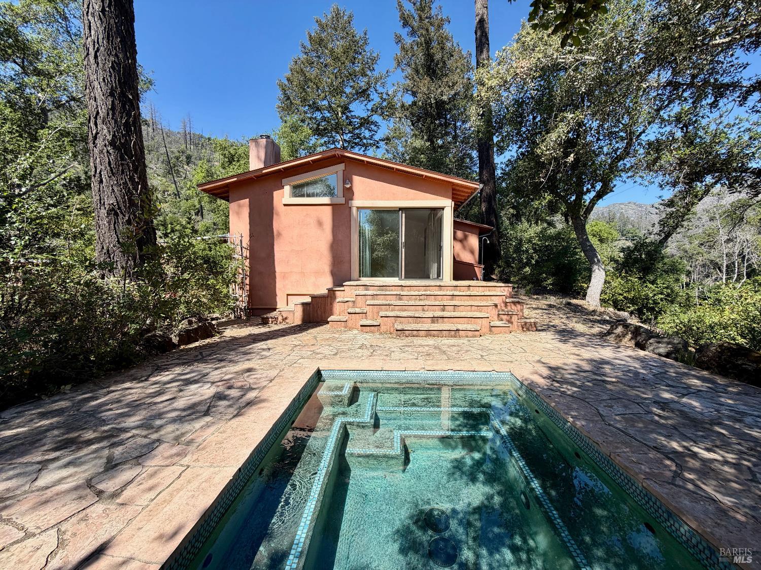 321 Dutch Henry Canyon Road