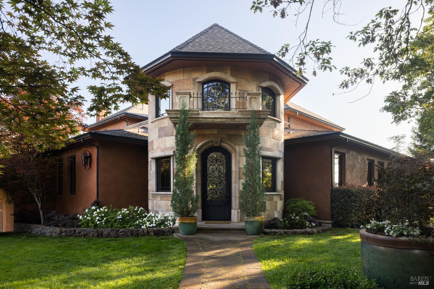 1312 Summit Drive