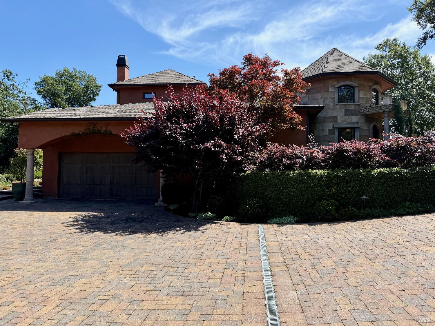 1312 Summit Drive