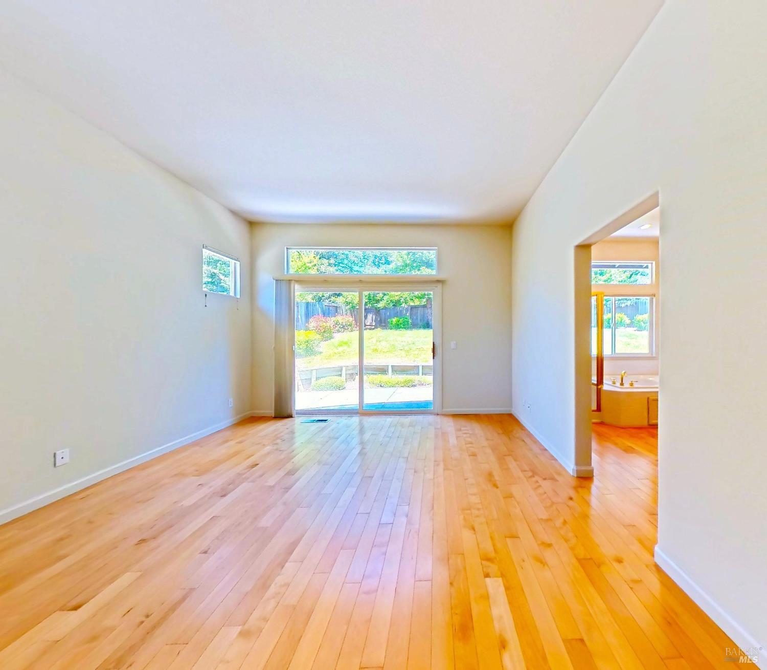 5863 Mountain Hawk Drive