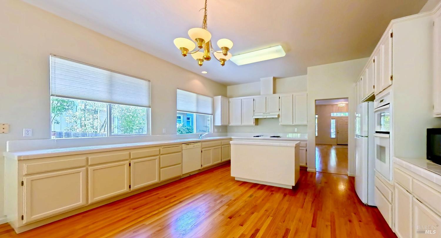 5863 Mountain Hawk Drive