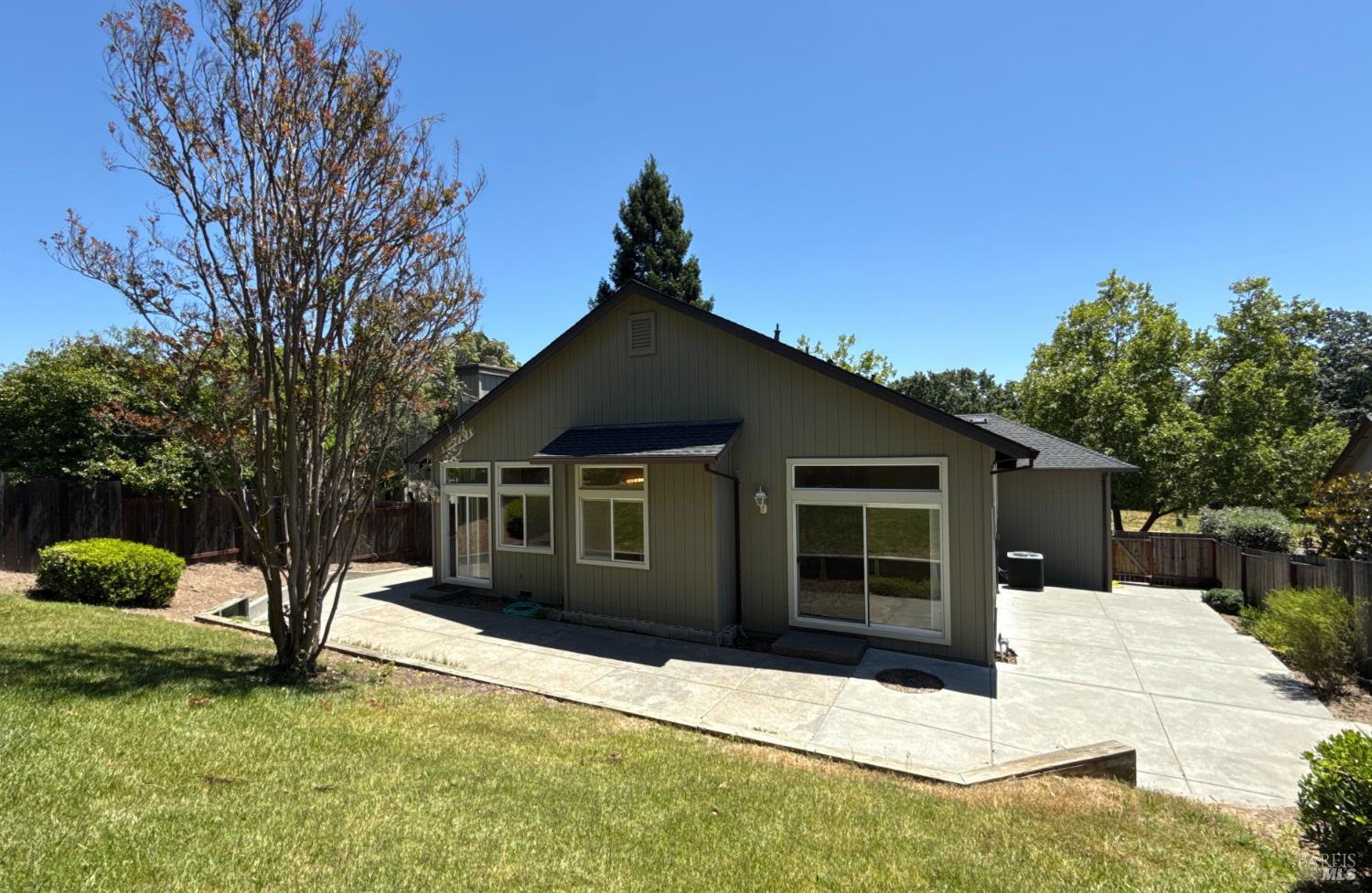 5863 Mountain Hawk Drive