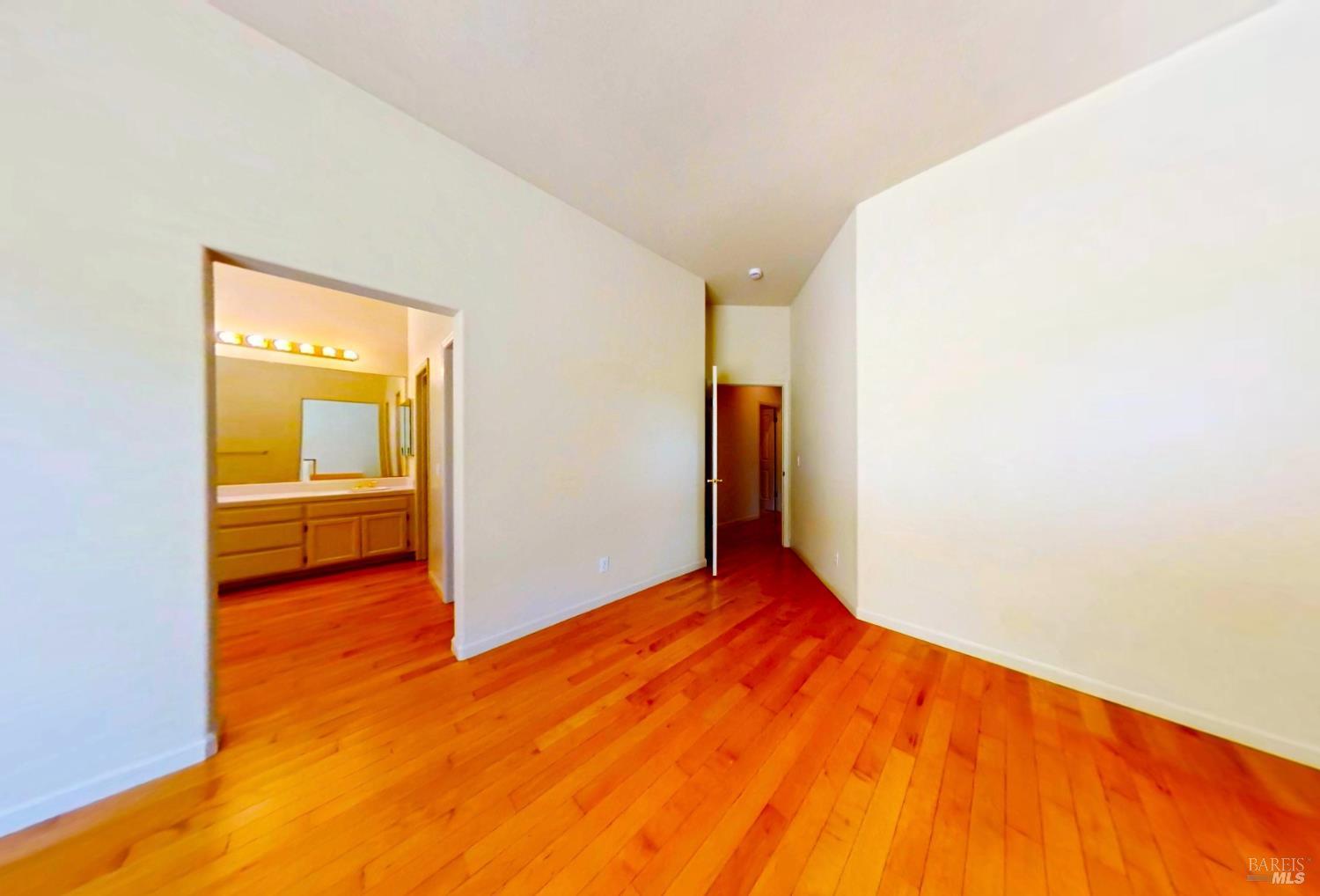 5863 Mountain Hawk Drive