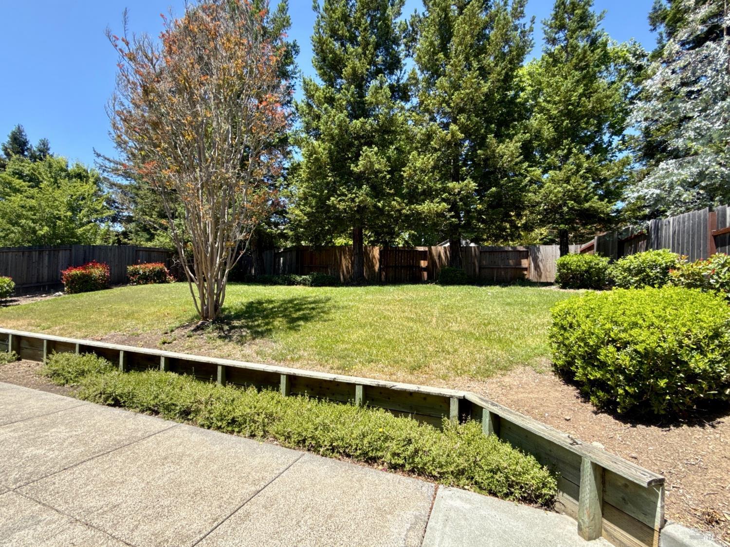 5863 Mountain Hawk Drive