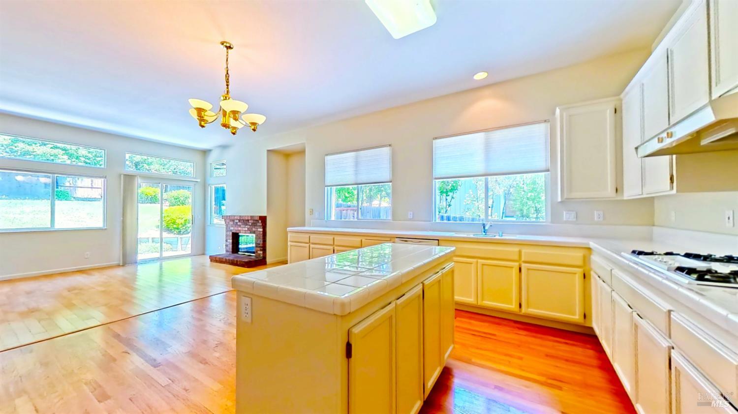5863 Mountain Hawk Drive