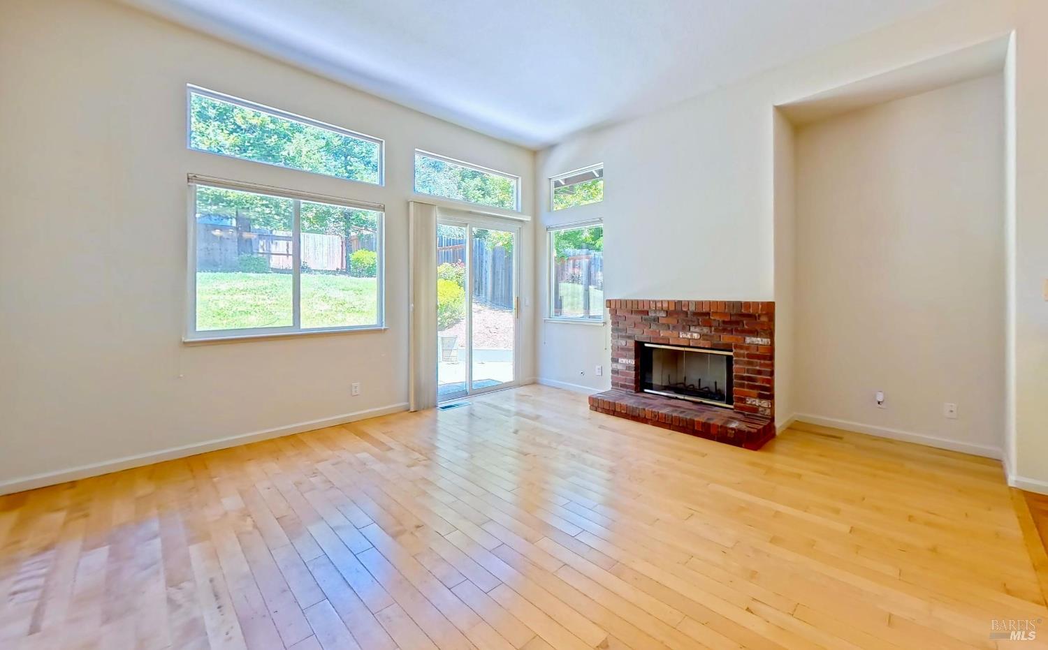 5863 Mountain Hawk Drive