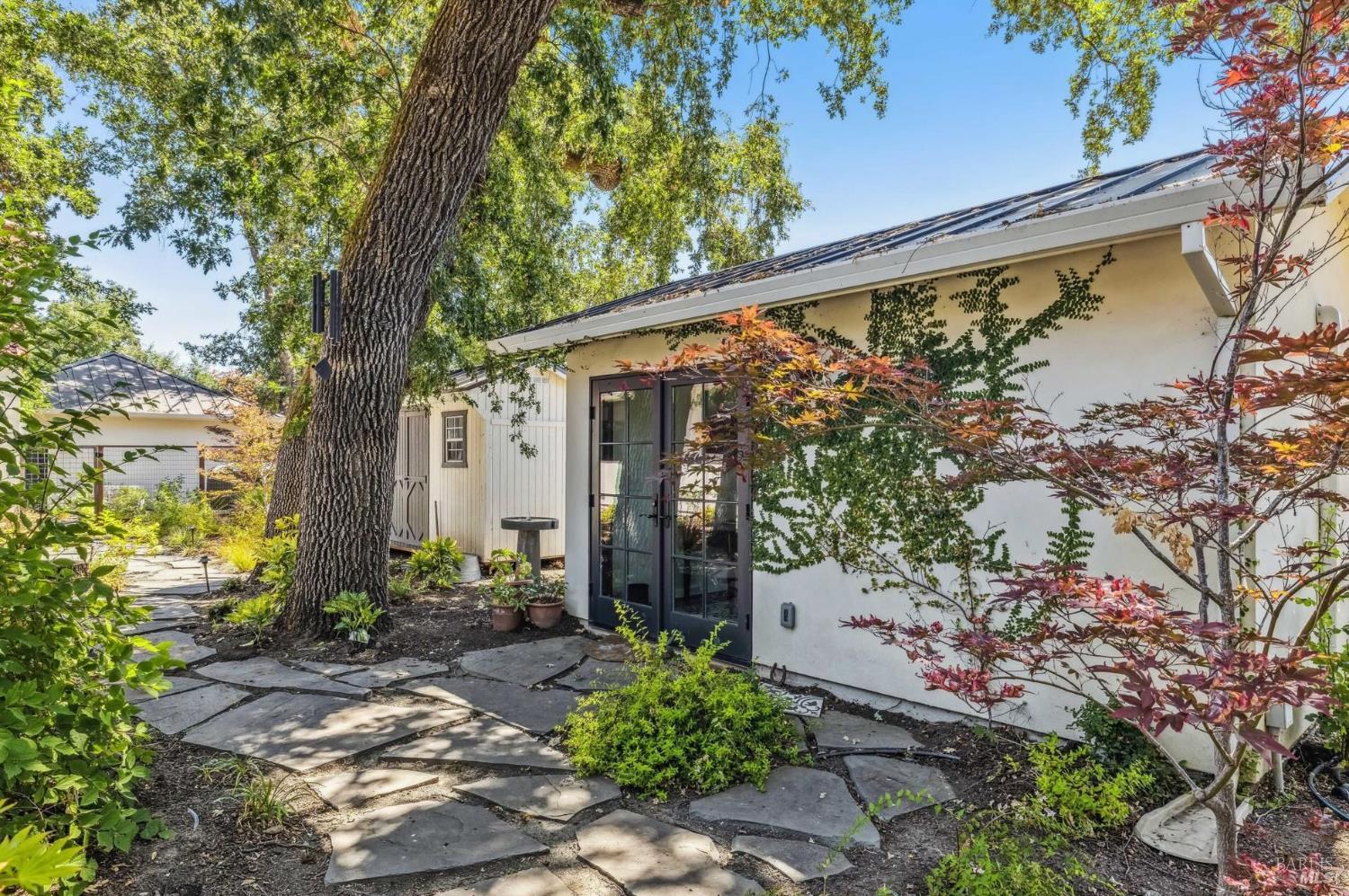 1929 Mora Avenue