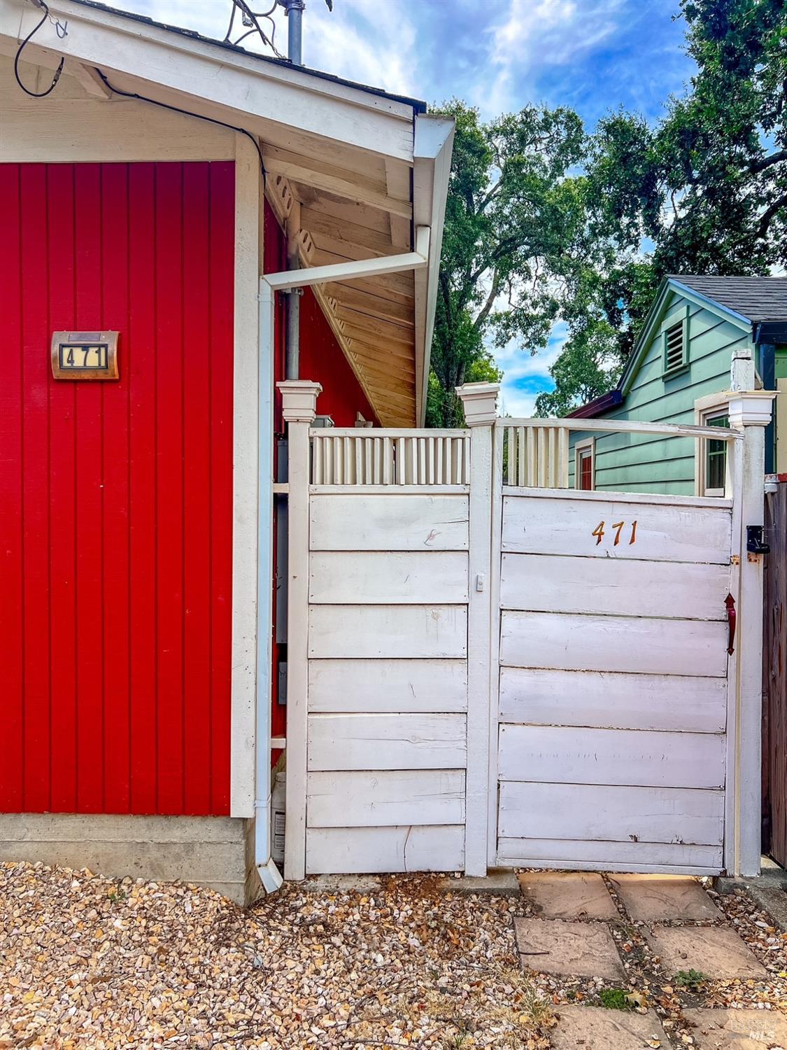 471 Newton Way