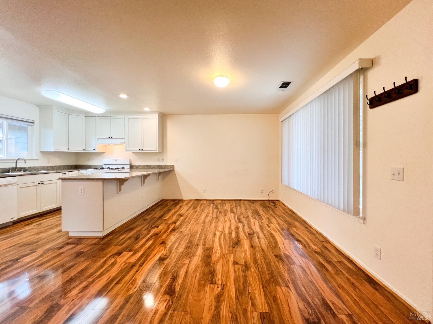471 Newton Way