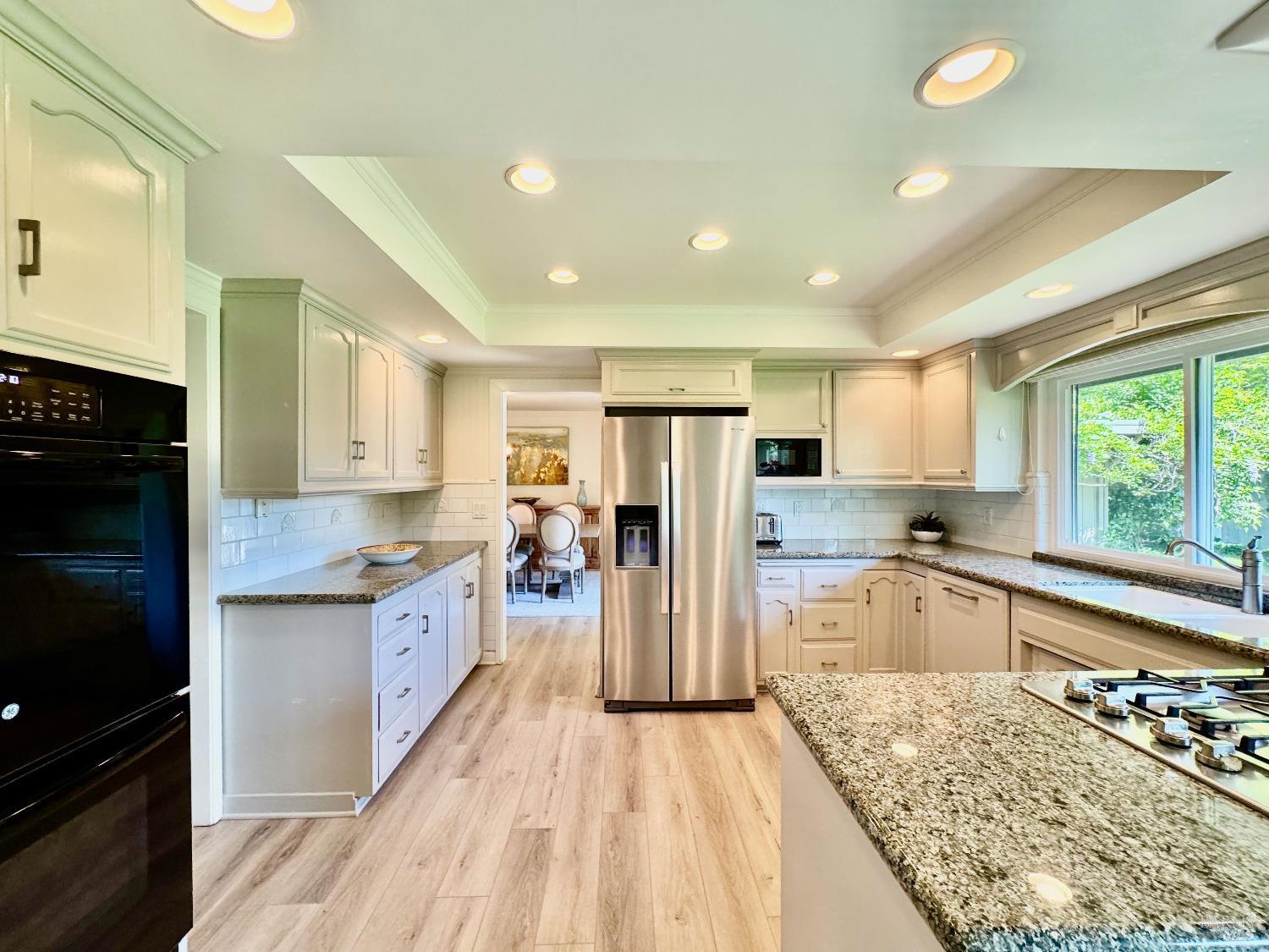 1701 Zinfandel Lane