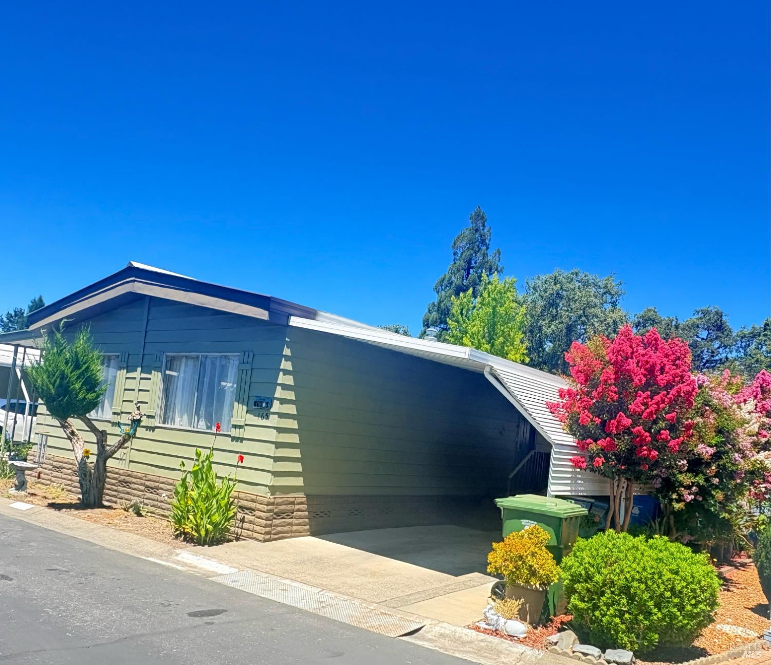 2412 Foothill Boulevard Unit: #165