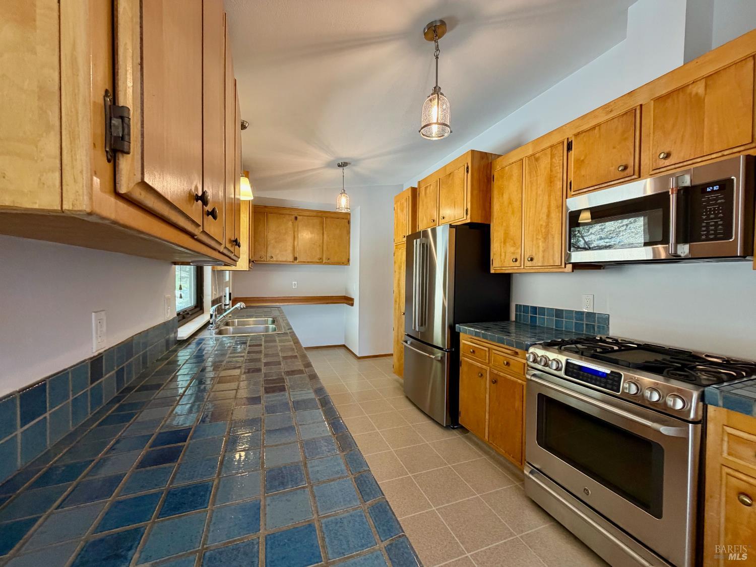 1289 Calle Del Arroyo Street
