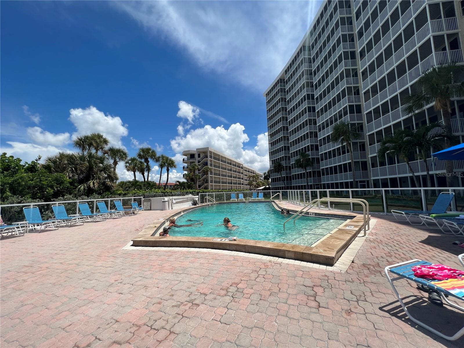 6300 MIDNIGHT PASS RD #20