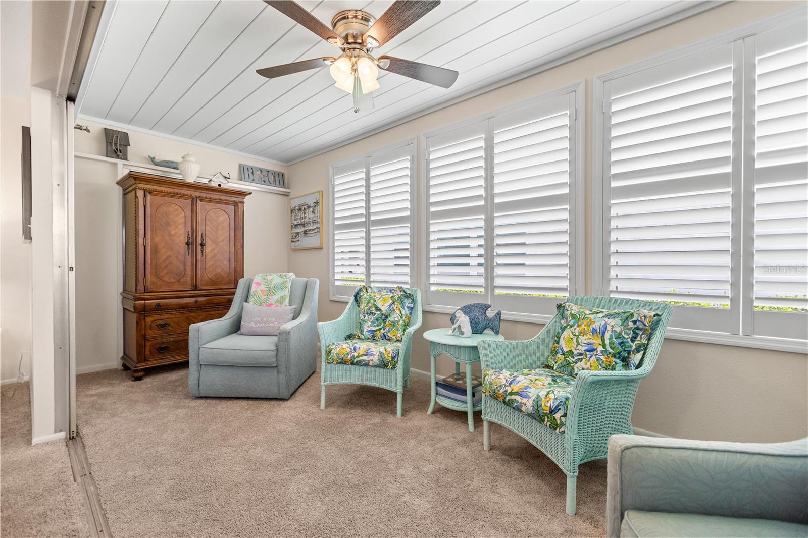 6300 MIDNIGHT PASS RD #20