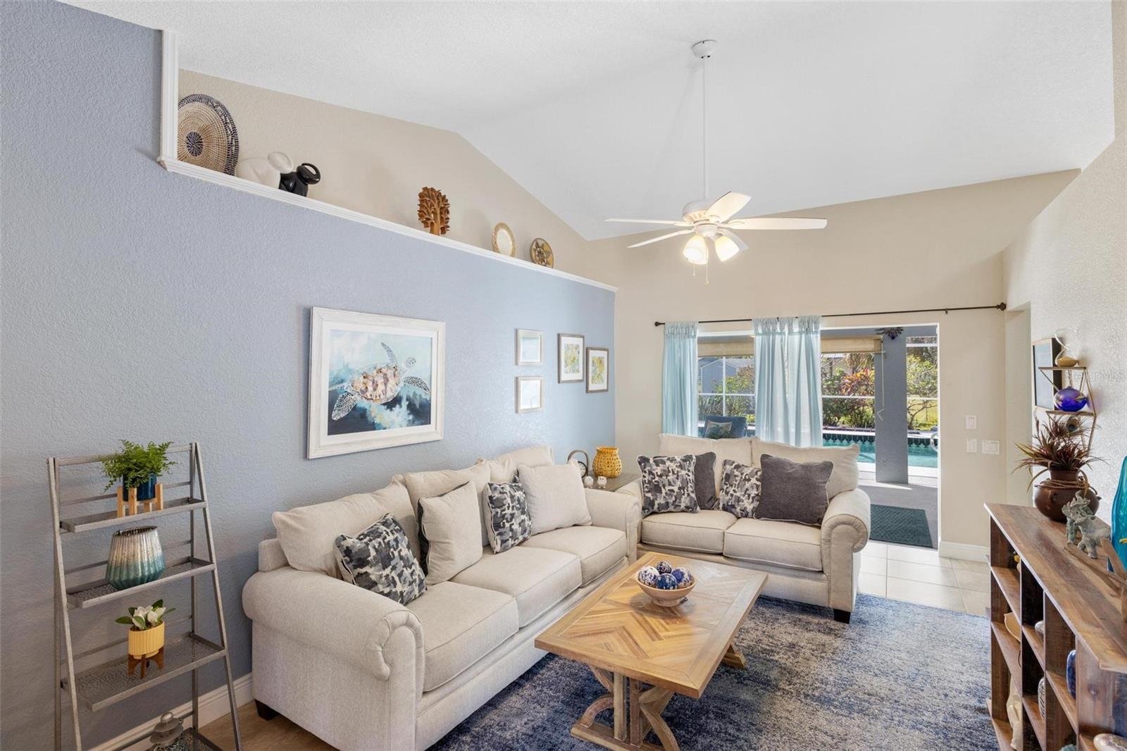 1081 FLEETWOOD DR NW