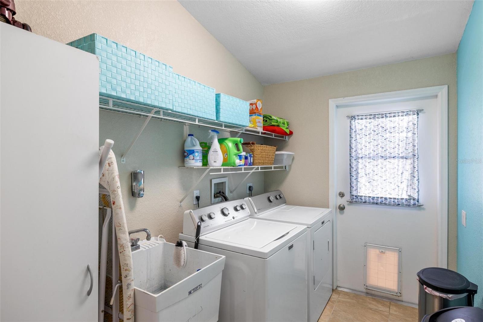 1081 FLEETWOOD DR NW